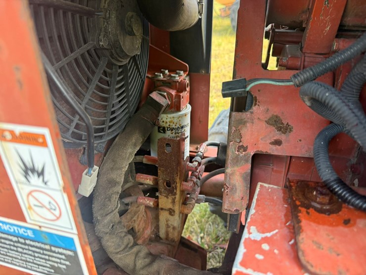 ditch-witch-3700dd-image-16