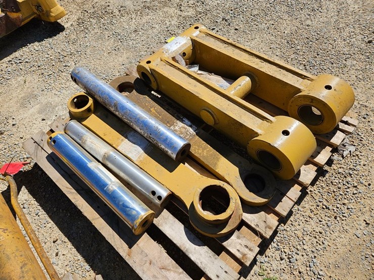 caterpillar-350-image-4