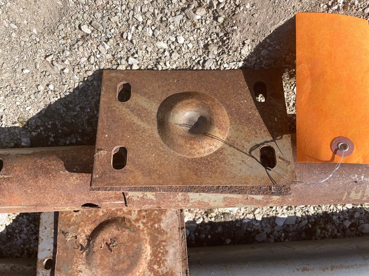 #2137-•-basement-beam-jacks-image-2
