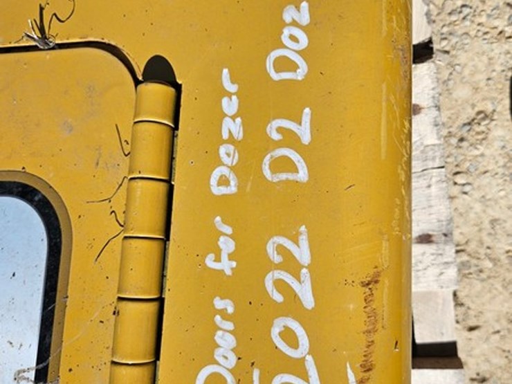 caterpillar-d2-image-12