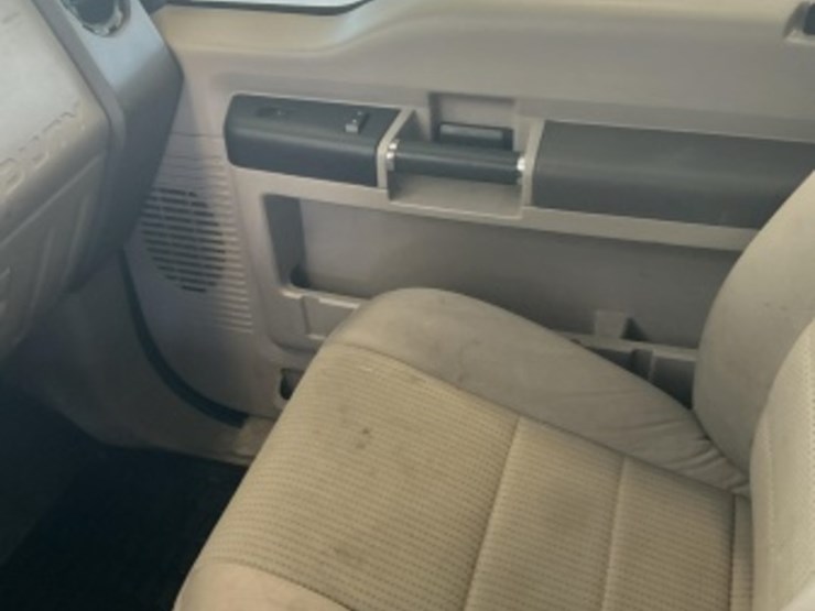 2008-ford-f350-image-24