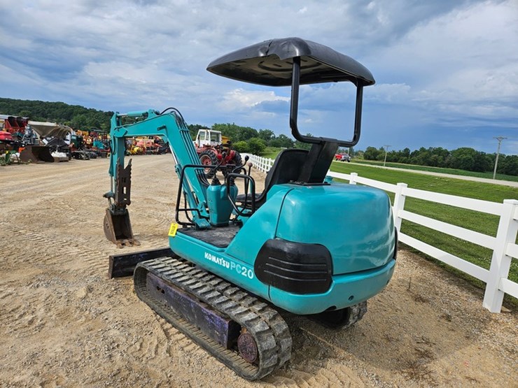 komatsu-pc20-image-3