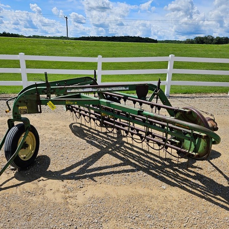 JOHN DEERE 662