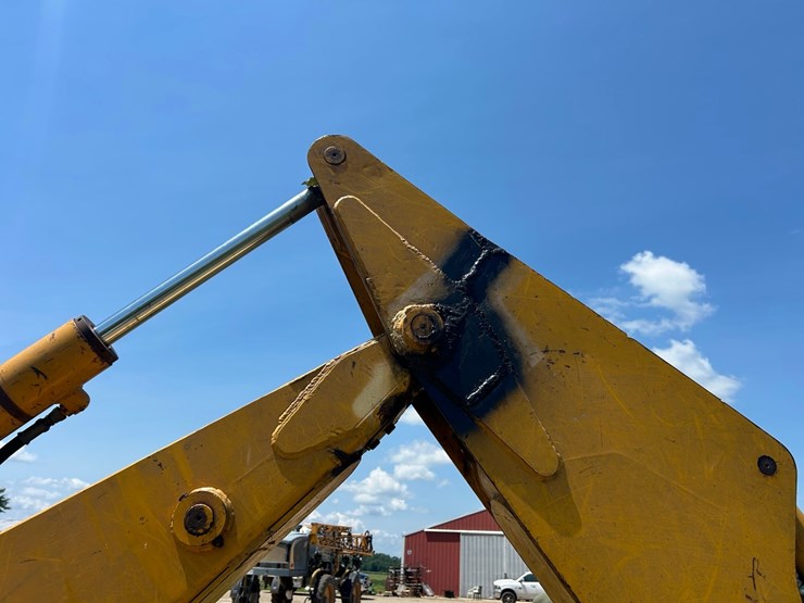 john-deere-610b-backhoe-image-28