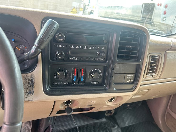 2005-chevrolet-2500-image-46