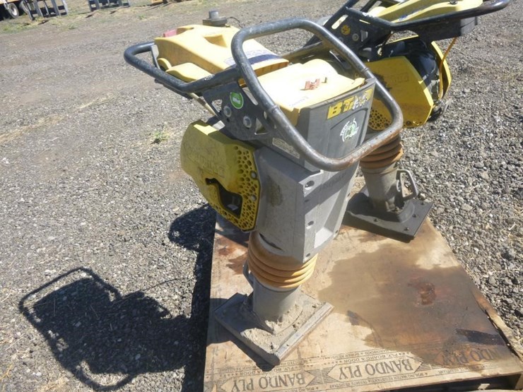 2019-bomag-bt65-image-4