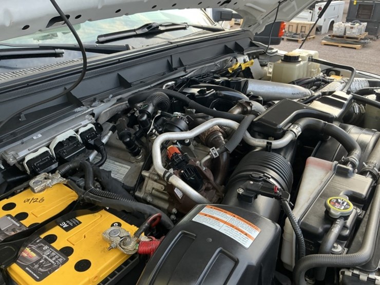2016-ford-f550-image-18