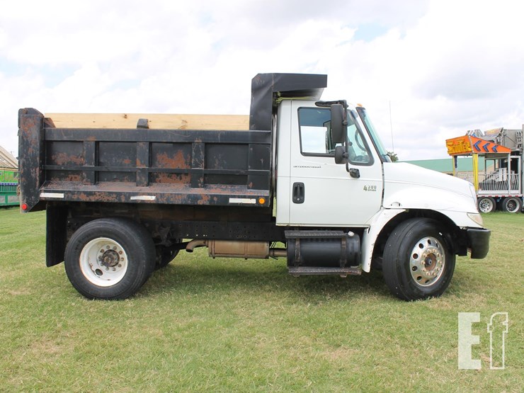 2001-international-durastar-4300-image-4