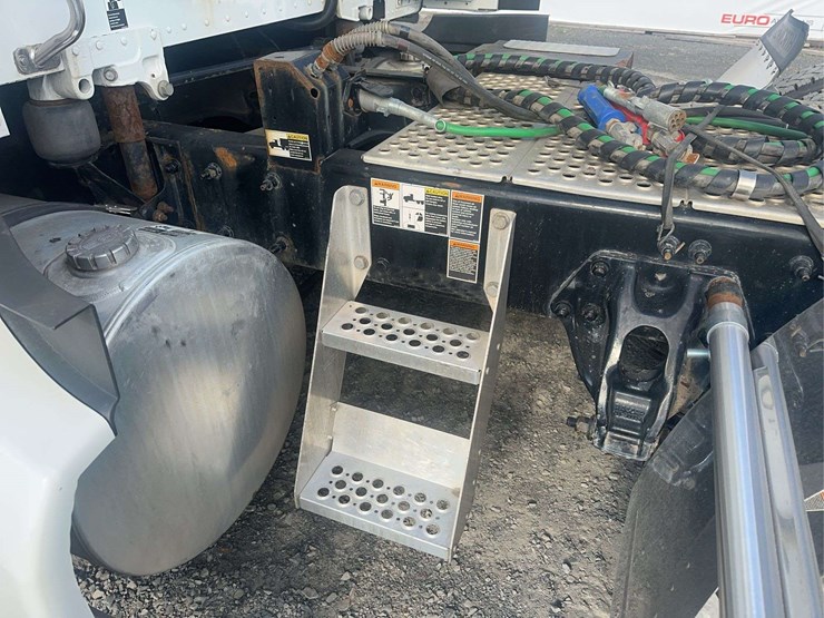 2022-kenworth-t680-image-20