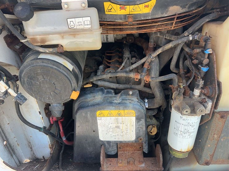 2020-bobcat-s76-image-19