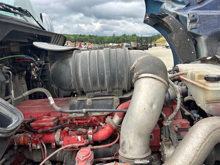 2017-kenworth-t660-image-56