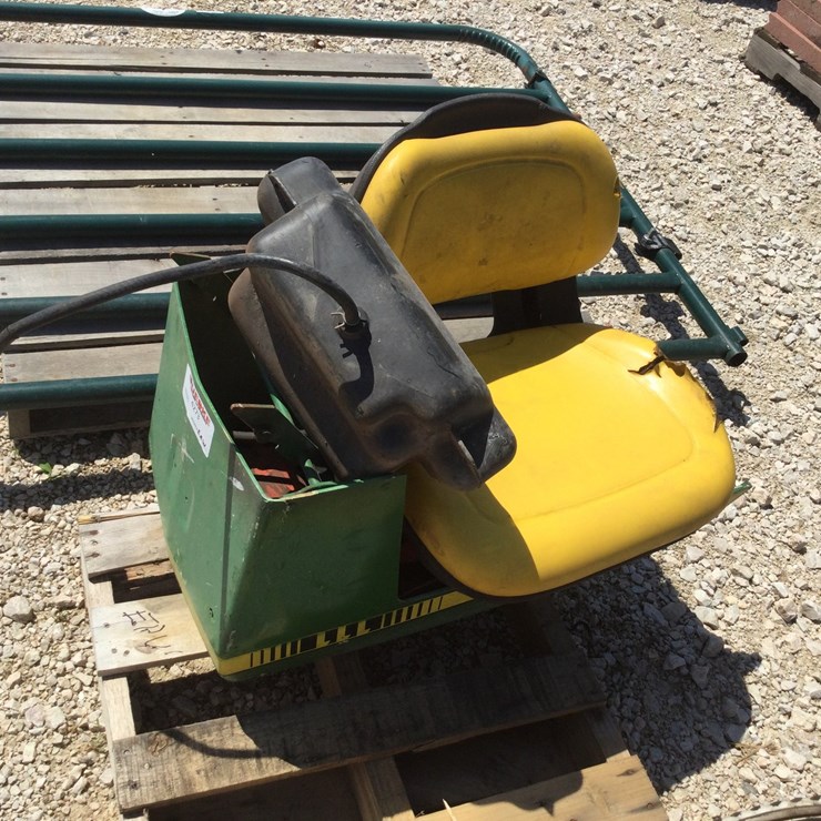JOHN DEERE LA