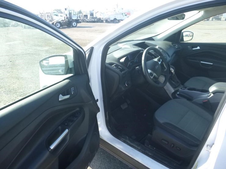2014-ford-escape-image-5