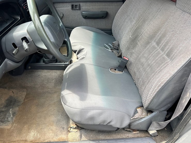 1996-toyota-tacoma-image-51