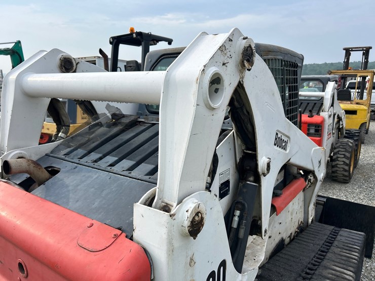 bobcat-t300-image-27
