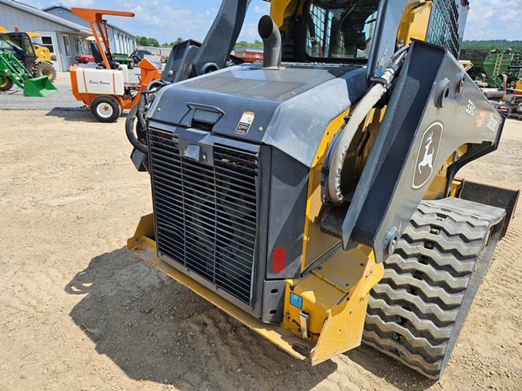 deere-331g-image-18