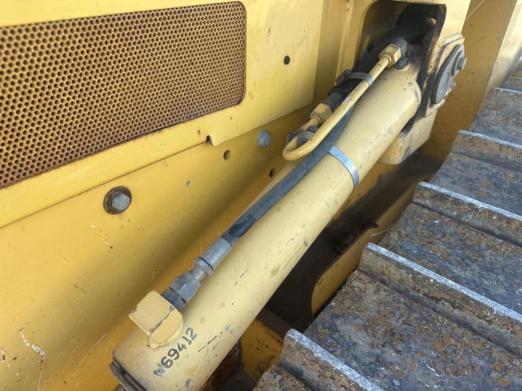 2014-deere-450j-image-15