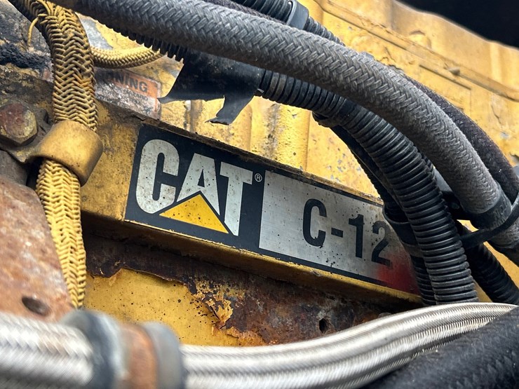 2000-caterpillar-c12-image-55