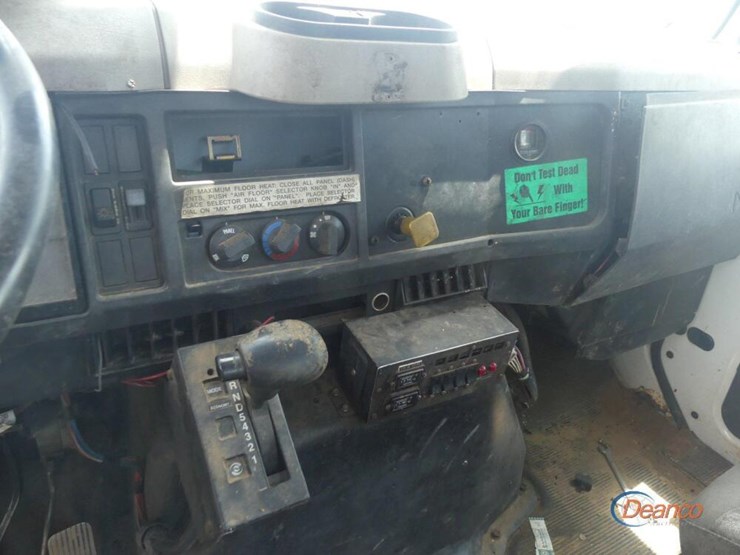 2001-international-4900-image-12