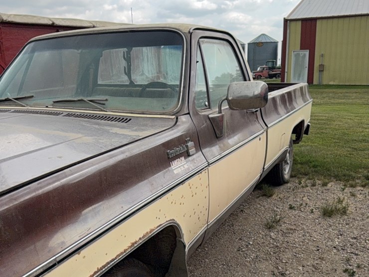 1979-￼chevy-5.7-diesel-half-ton-pickup,-2-wheel-drive,-needs-transmission-work,-shedded,-nice-shape-image-49