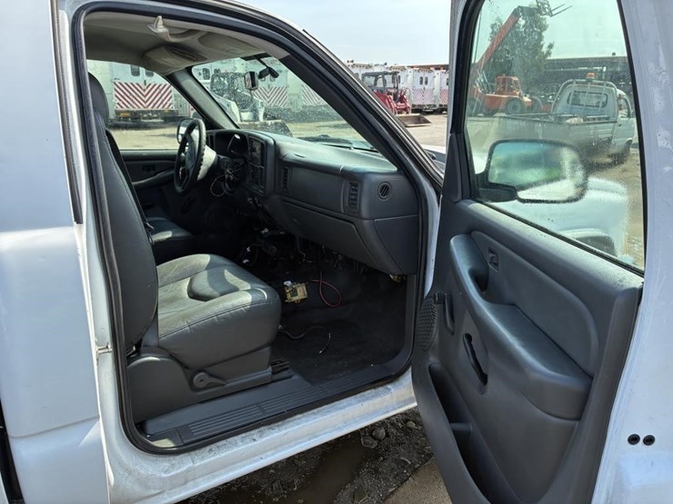 2007-chevrolet-2500hd-image-10