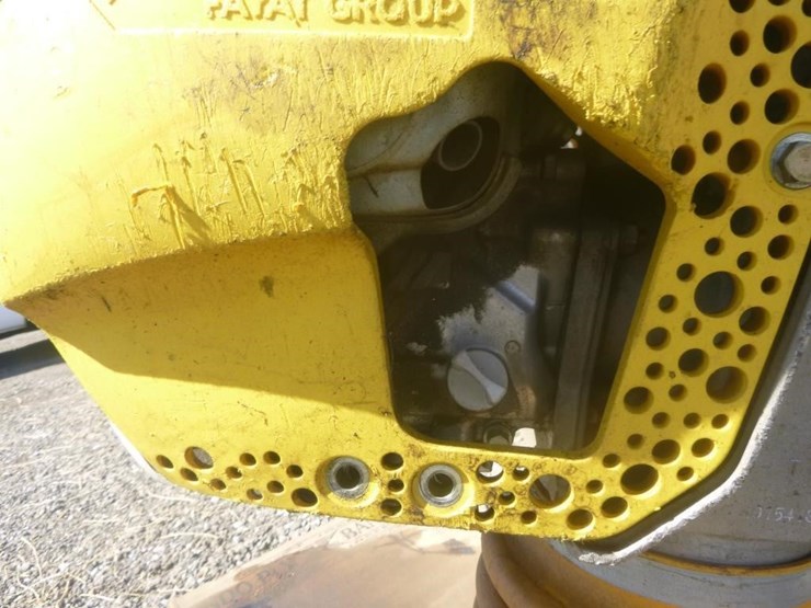 2015-bomag-bt65-image-8