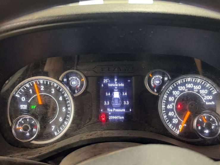 2022-dodge-1500-image-15