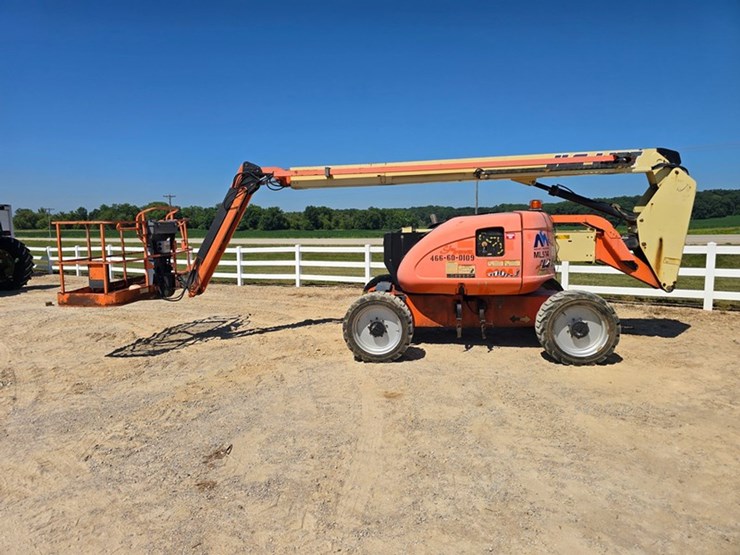 2013-jlg-600aj-image-2