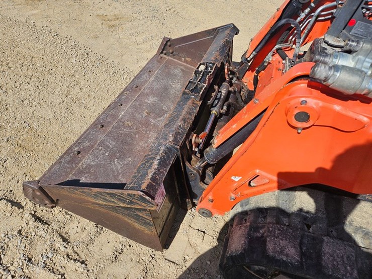 2019-kubota-svl65-2-image-10