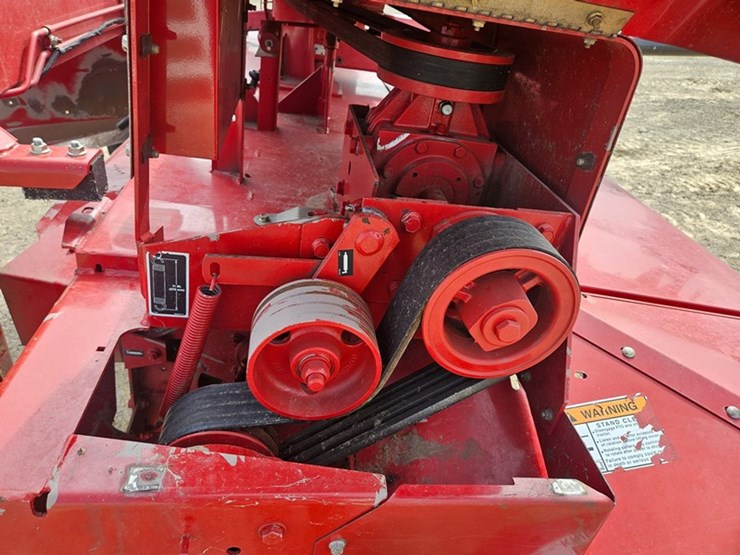 new-holland-h7450-image-28