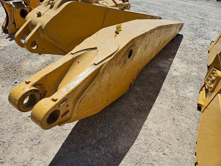 caterpillar-14-image-3