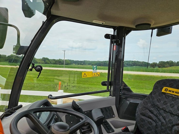 new-holland-w80c-image-36