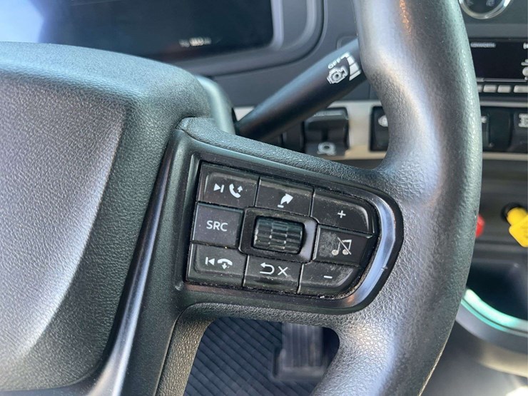 2022-kenworth-t680-image-27
