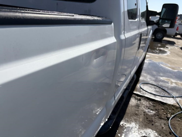 2011-ford-f250-xl-image-12