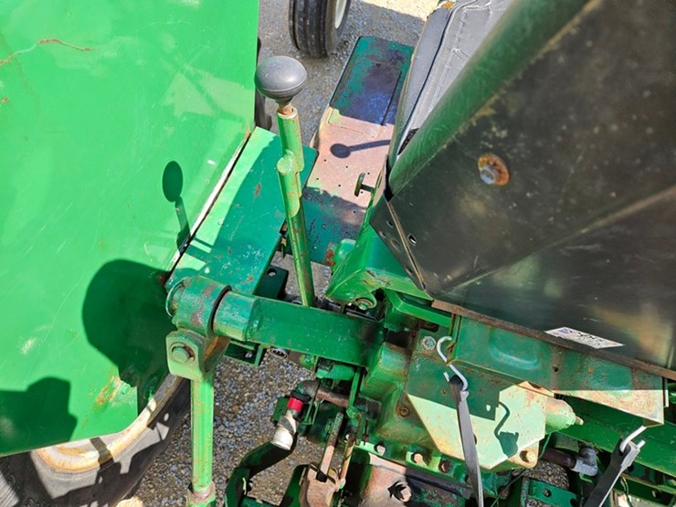 oliver-1600-image-21