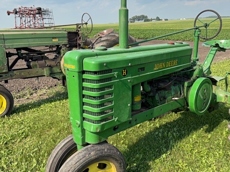 john-deere-h-image-27