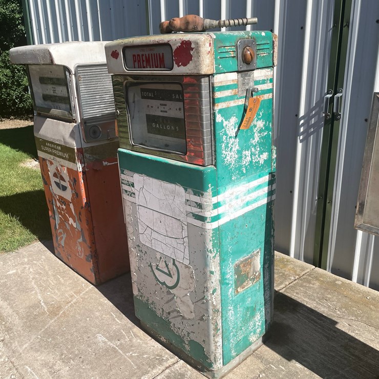 #2121 • Wayne Model 505 Gas Pump