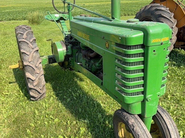 john-deere-h-image-30