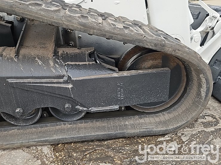 2021-bobcat-t76-image-10
