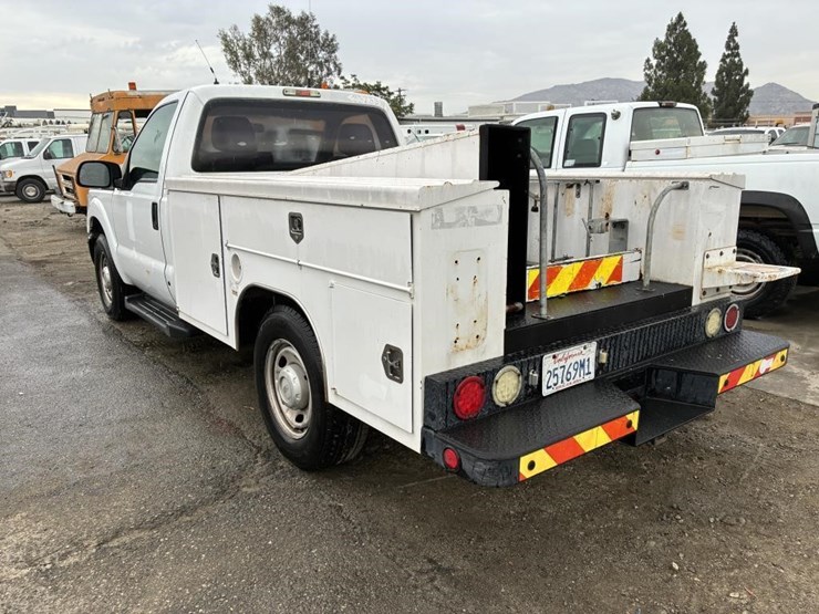 2013-ford-f250-image-4