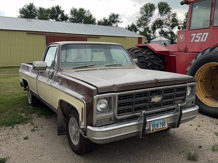 1979-￼chevy-5.7-diesel-half-ton-pickup,-2-wheel-drive,-needs-transmission-work,-shedded,-nice-shape-image-1