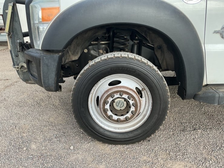 2016-ford-f550-image-9