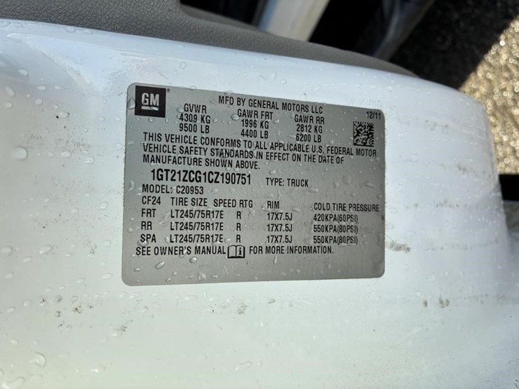 2012-gmc-2500-image-19