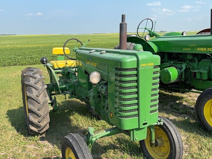 john-deere-m-image-1