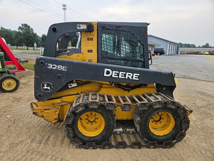 deere-328e-image-6