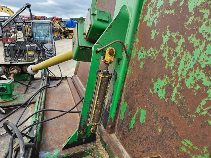 2018-john-deere-2018-image-23