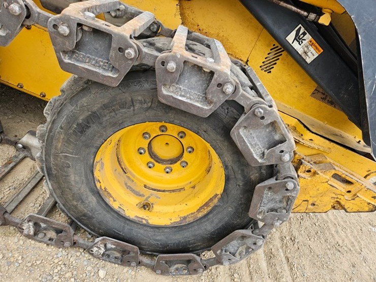 deere-328e-image-17