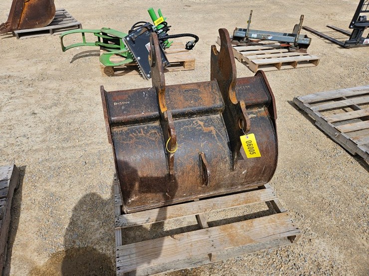 2017-kubota-kx080-image-4