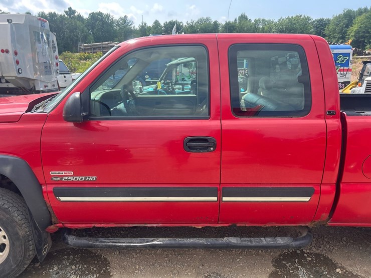2005-chevrolet-2500-image-16