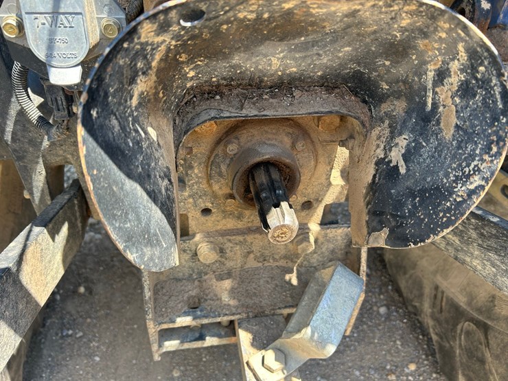 2004-new-holland-tc55da-tractor-image-16